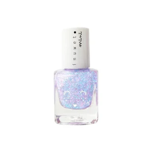 Esmalte de uñas azul princess