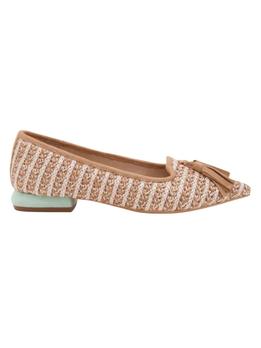 Mocasines con borlas taupe y tacón verde - Imagen 4
