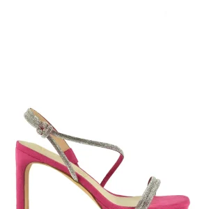 Sandalia de plataforma color fucsia con tiras de strass