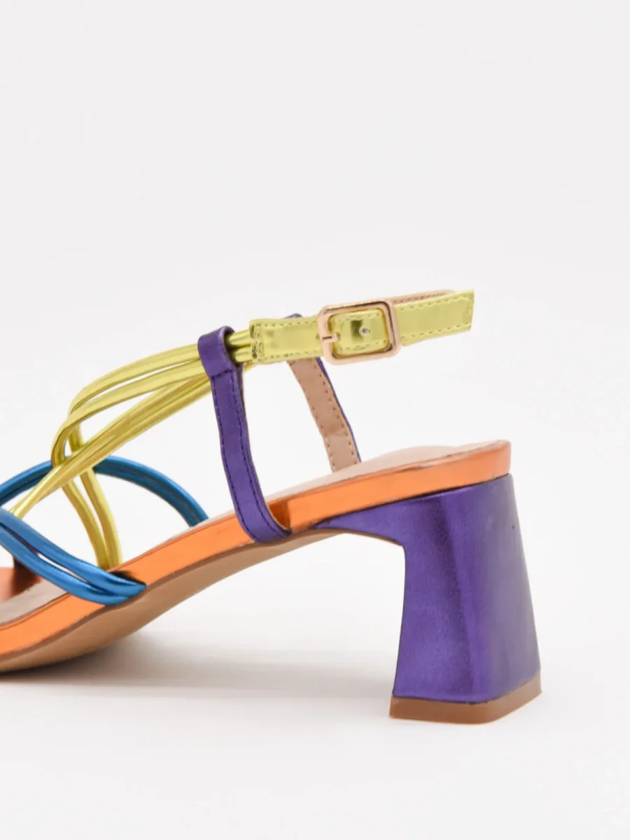 Sandalias de Tacón Bajo Multicolor con Tiras Metálicas - Imagen 6
