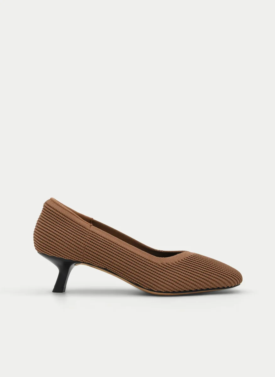 ZAPATO DE SALÓN ELÁSTICO TAUPE - Imagen 2