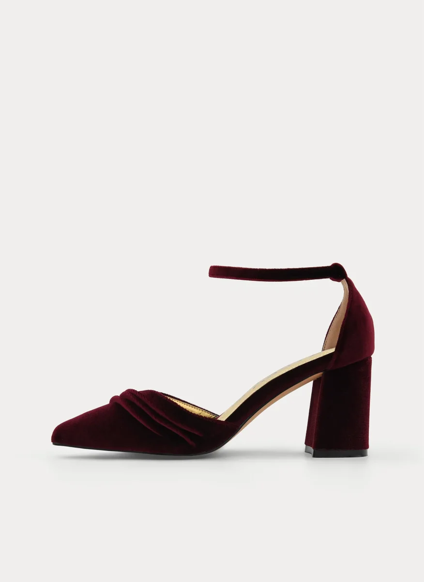 ZAPATOS DE SALÓN DE TERCIOPELO BURDEOS CON CORREA AL TOBILLO - Imagen 6