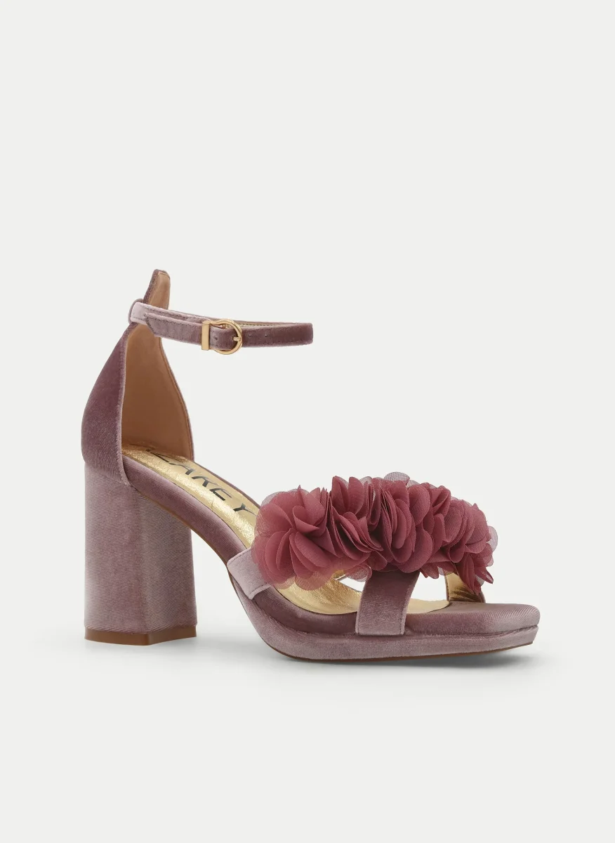 SANDALIAS CON PLATAFORMA EN TERCIOPELO ROSA CON FLORES Y TACÓN ANCHO - Imagen 3