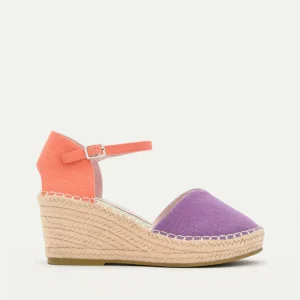 ALPARGATAS CUÑA BICOLOR LILA Y CORAL CON PULSERA
