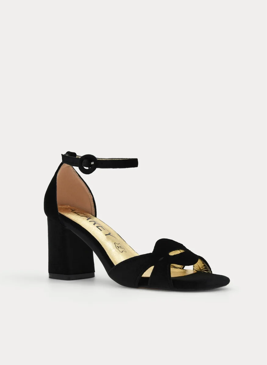 SANDALIA DE TERCIOPELO NEGRO ELEGANTE - Imagen 3