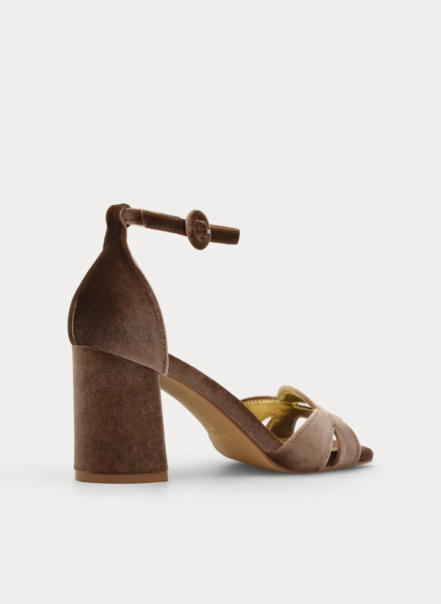 SANDALIA DE TERCIOPELO TAUPE ELEGANTE - Imagen 5