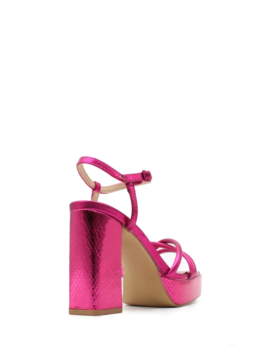 Sandalia de tiras fucsia metalizada - Imagen 4