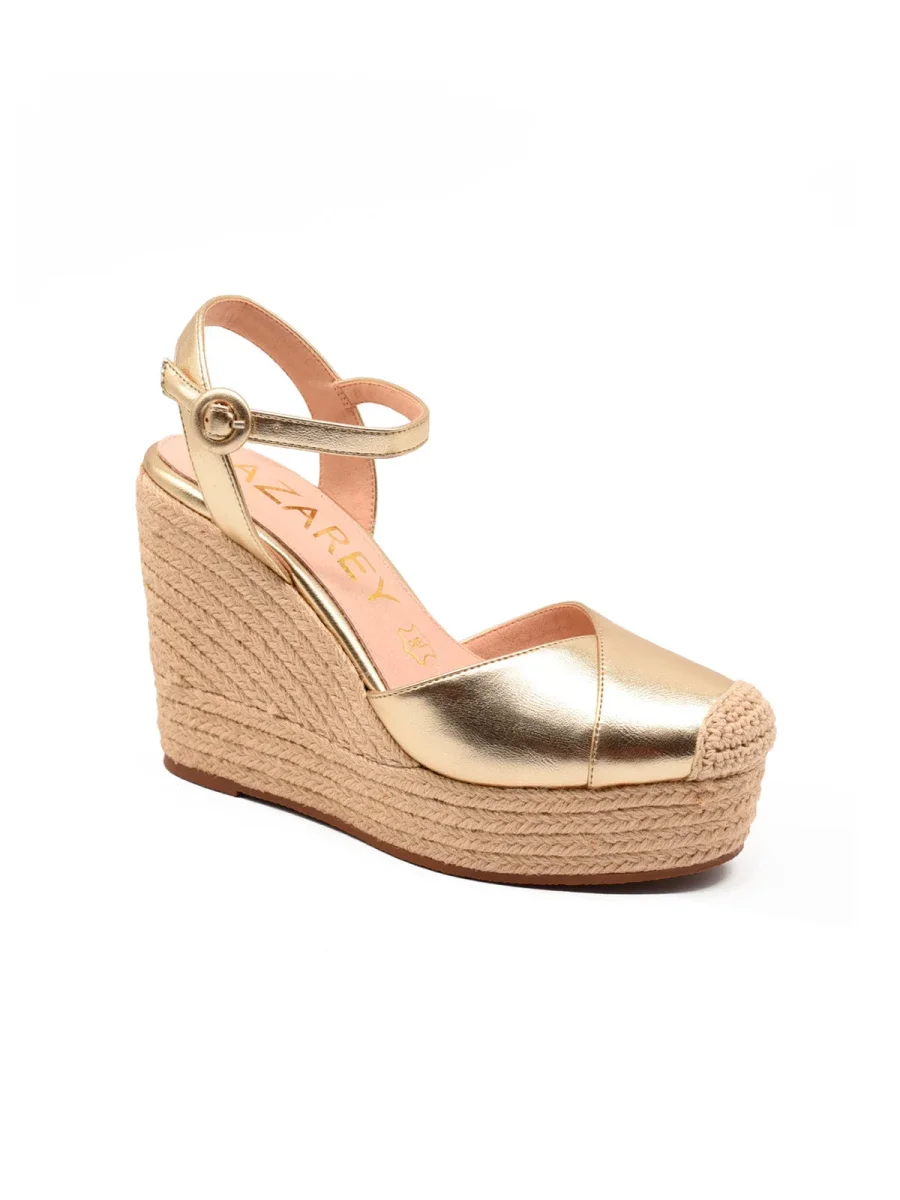 Sandalia de cuña dorada estilo alpargata - Imagen 3
