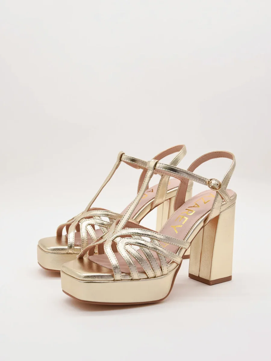 Sandalias doradas elegantes con plataforma - Imagen 3