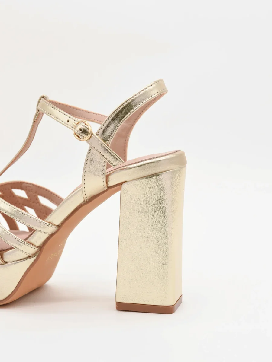 Sandalias doradas elegantes con plataforma - Imagen 5