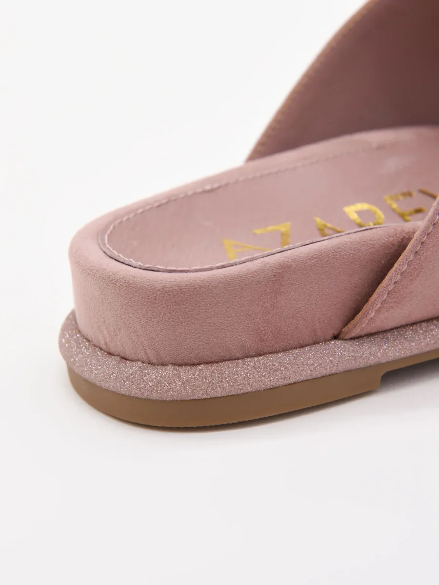 Sandalias planas rosas con hebillas de pedrería - Imagen 9