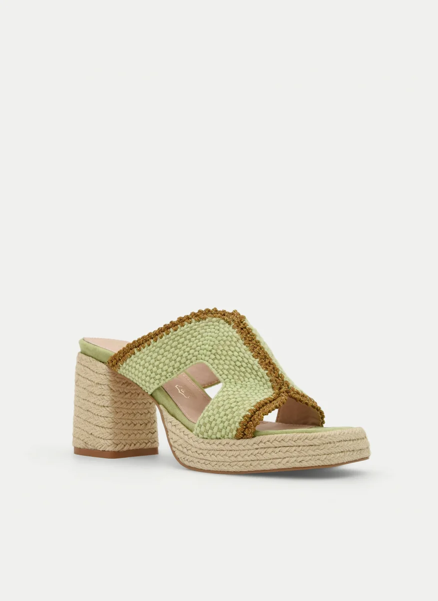 SANDALIAS DE TACÓN VERDE CON PLATAFORMA DE YUTE Y DISEÑO TRENZADO - Imagen 3