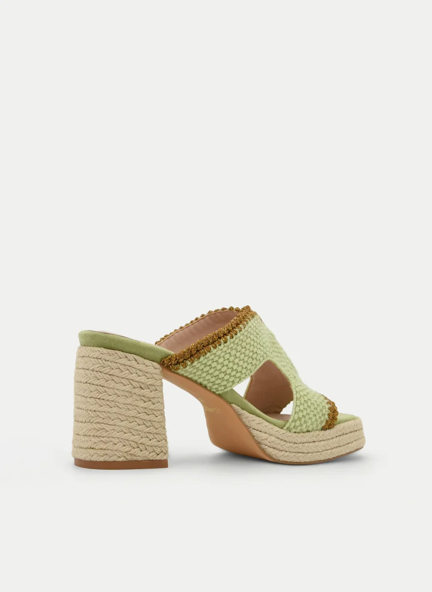 SANDALIAS DE TACÓN VERDE CON PLATAFORMA DE YUTE Y DISEÑO TRENZADO - Imagen 5