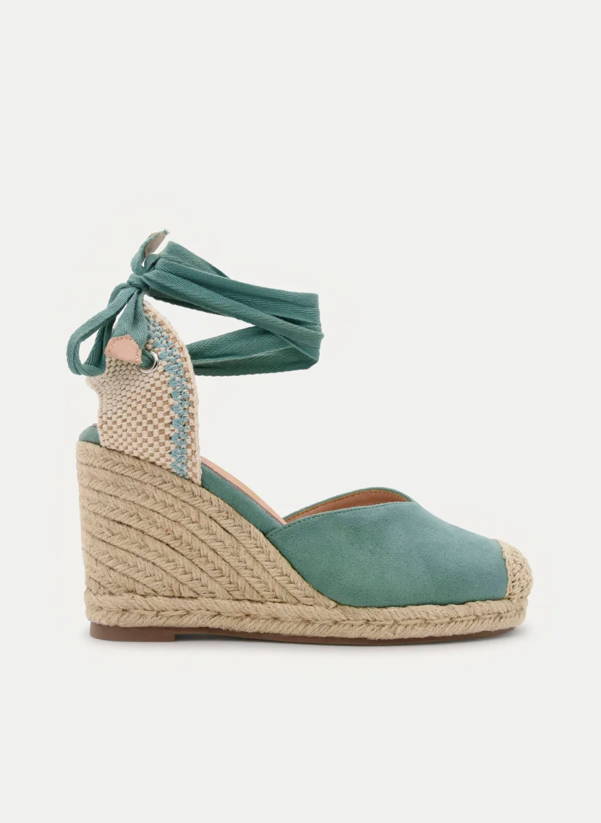 ALPARGATA CUÑA VERDE CON LAZADA
