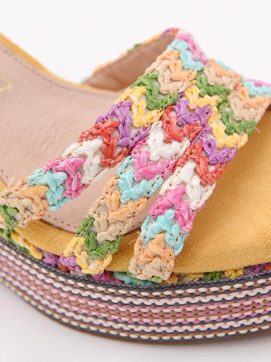 Sandalias de cuña amarillo multicolor con diseño tejido - Imagen 8