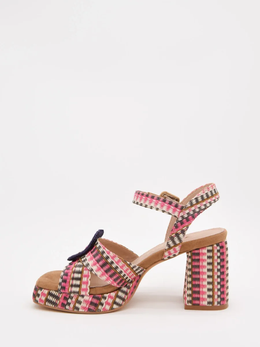 Sandalias multicolor de tacón con plataforma tejida y hebilla púrpura - Imagen 6