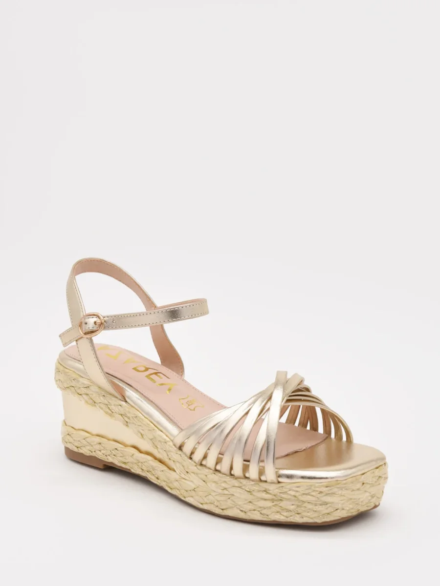 Sandalias de cuña doradas con plataforma tejida - Imagen 3