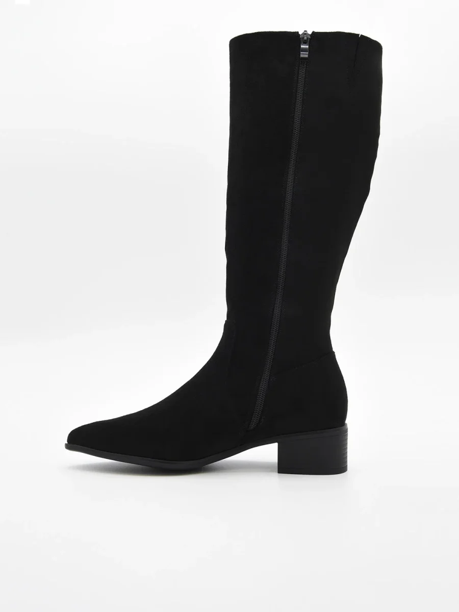 BOTA ALTA NEGRA CON TACÓN BAJO CUADRADO DE NYREXDE NYREX - Imagen 3
