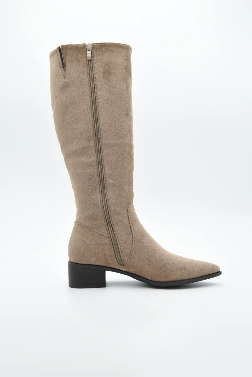 BOTA ALTA TAUPE CON TACÓN BAJO CUADRADO DE NYREXDE NYREX - Imagen 5