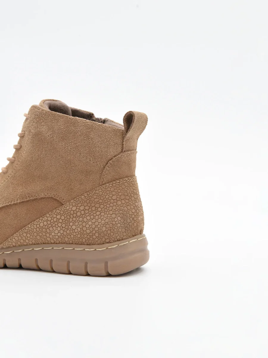 BOTÍN PIEL SERRAJE MOCHA CON CORDONES DE NYREX - Imagen 5