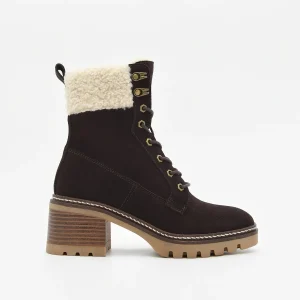 BOTINES MARRÓN CON FORRO DE BORREGUITO DE NYREX
