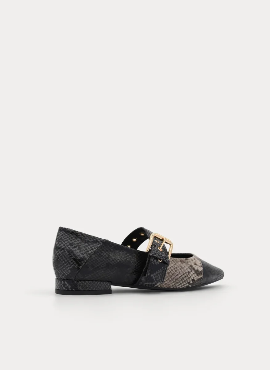 ZAPATO TACÓN BAJO NEGRO EFECTO SERPIENTE HEBILLA - Imagen 5