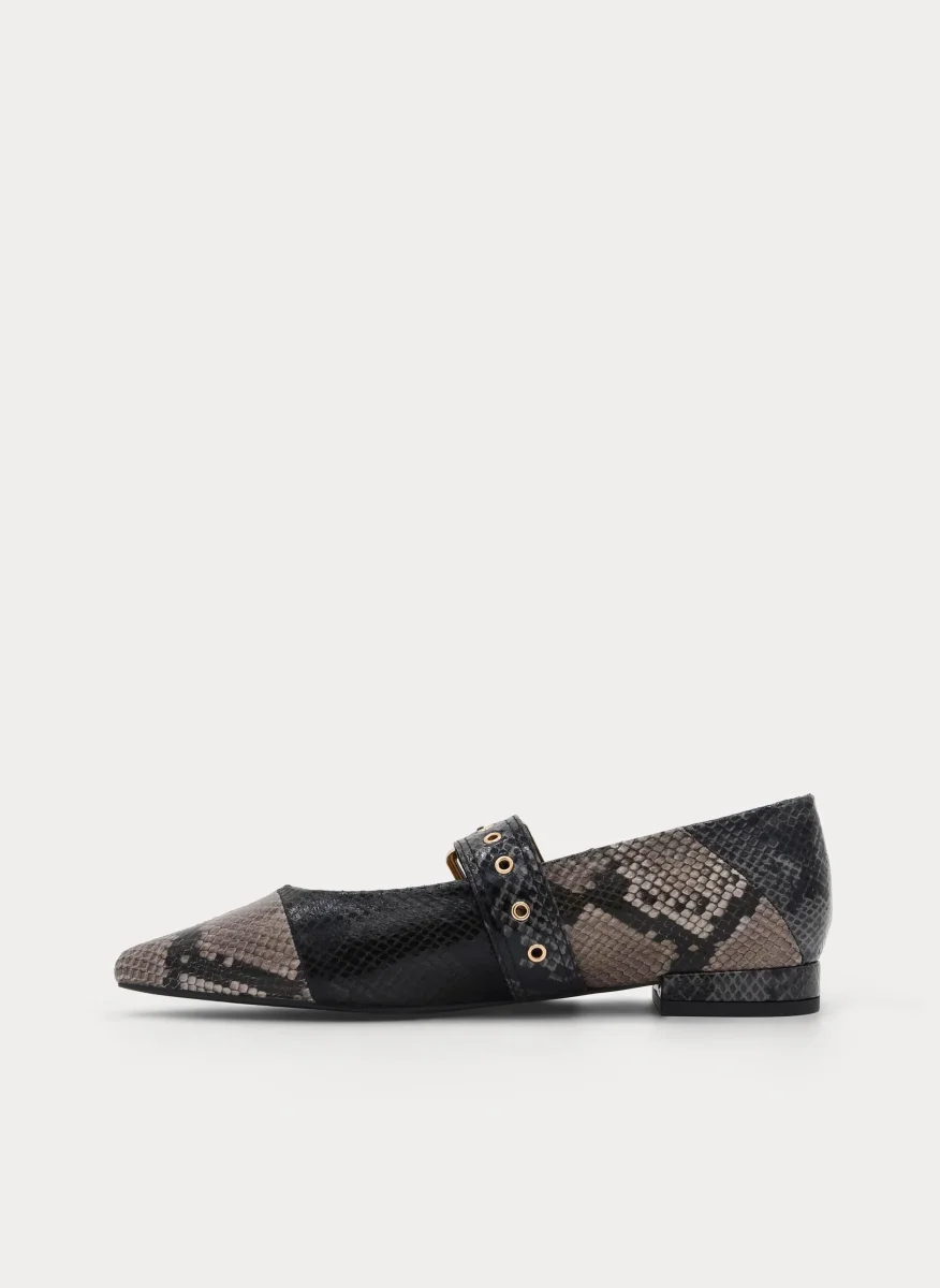 ZAPATO TACÓN BAJO NEGRO EFECTO SERPIENTE HEBILLA - Imagen 6