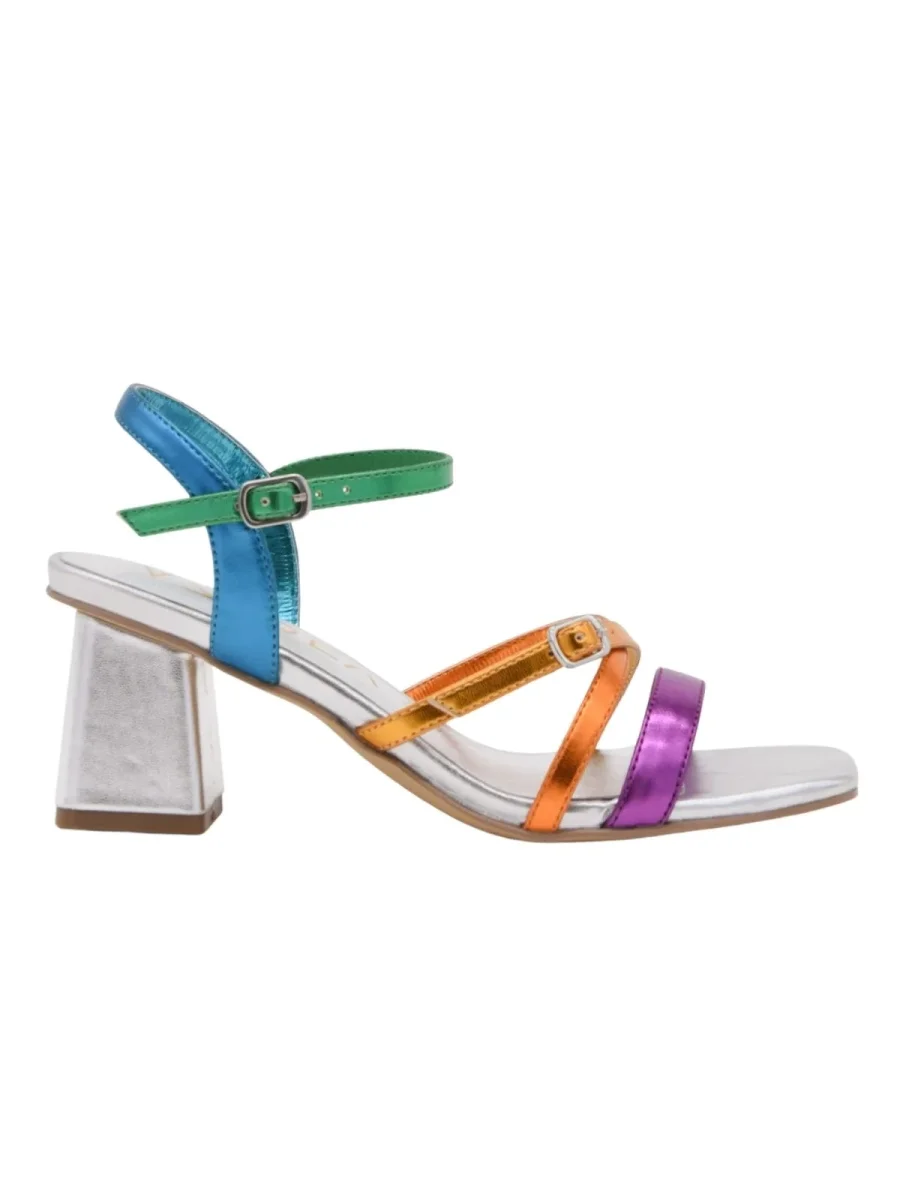Sandalias de tacón plateado con tiras multicolor - Imagen 4