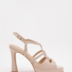 Sandalias nude de charol con tacón alto y plataforma