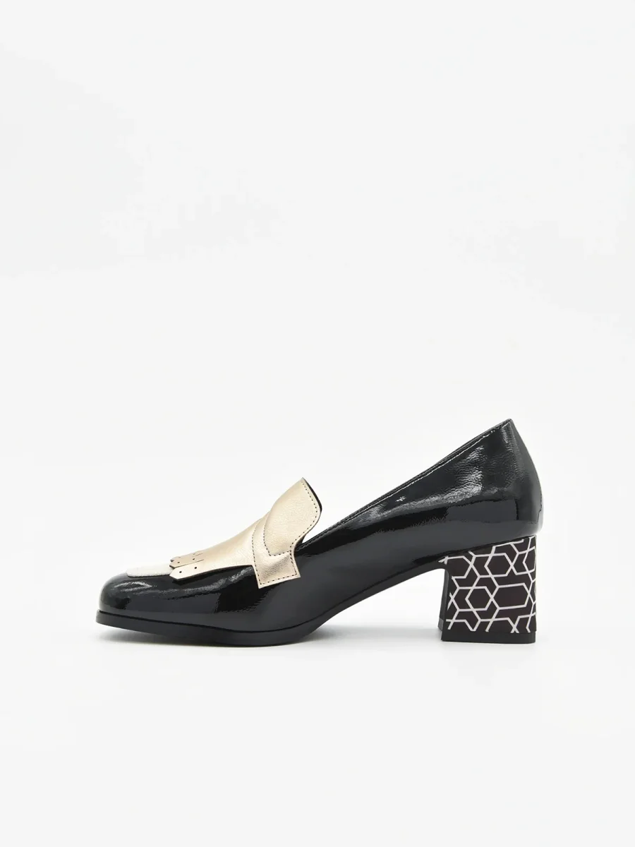 Zapatos de Charol Negros con Flecos y Tacón estampado - Imagen 5