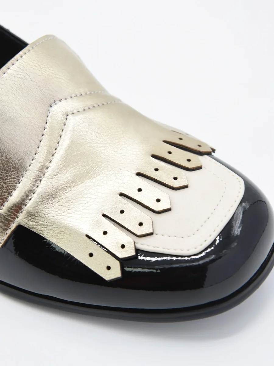 Zapatos de Charol Negros con Flecos y Tacón estampado - Imagen 8
