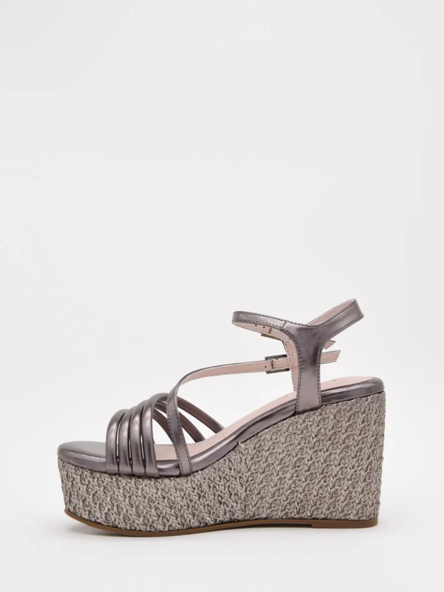 Sandalias de cuña plomo metalizadas con tiras finas y plataforma - Imagen 6