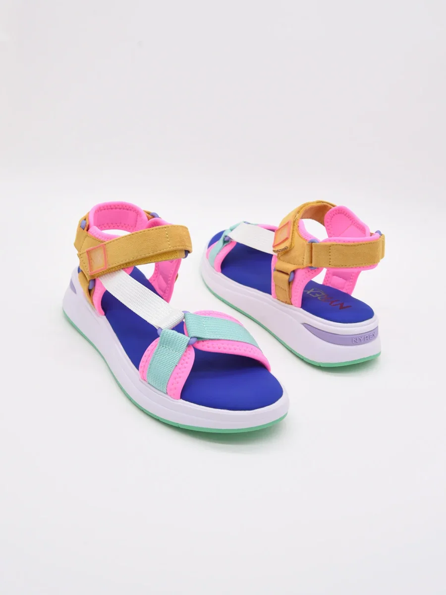 Sandalias azules y rosa fluor de Nyrex - Imagen 6