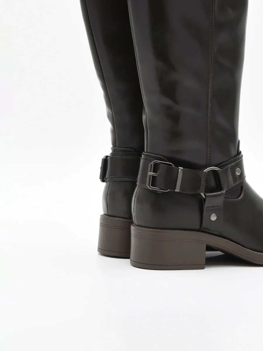 BOTA ALTA NEGRA BIKER CON HEBILLAS DE NYREX - Imagen 5