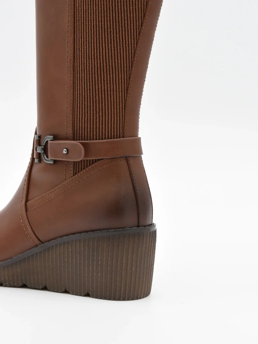 BOTA ALTA MARRÓN CON HEBILLA DE NYREX - Imagen 5