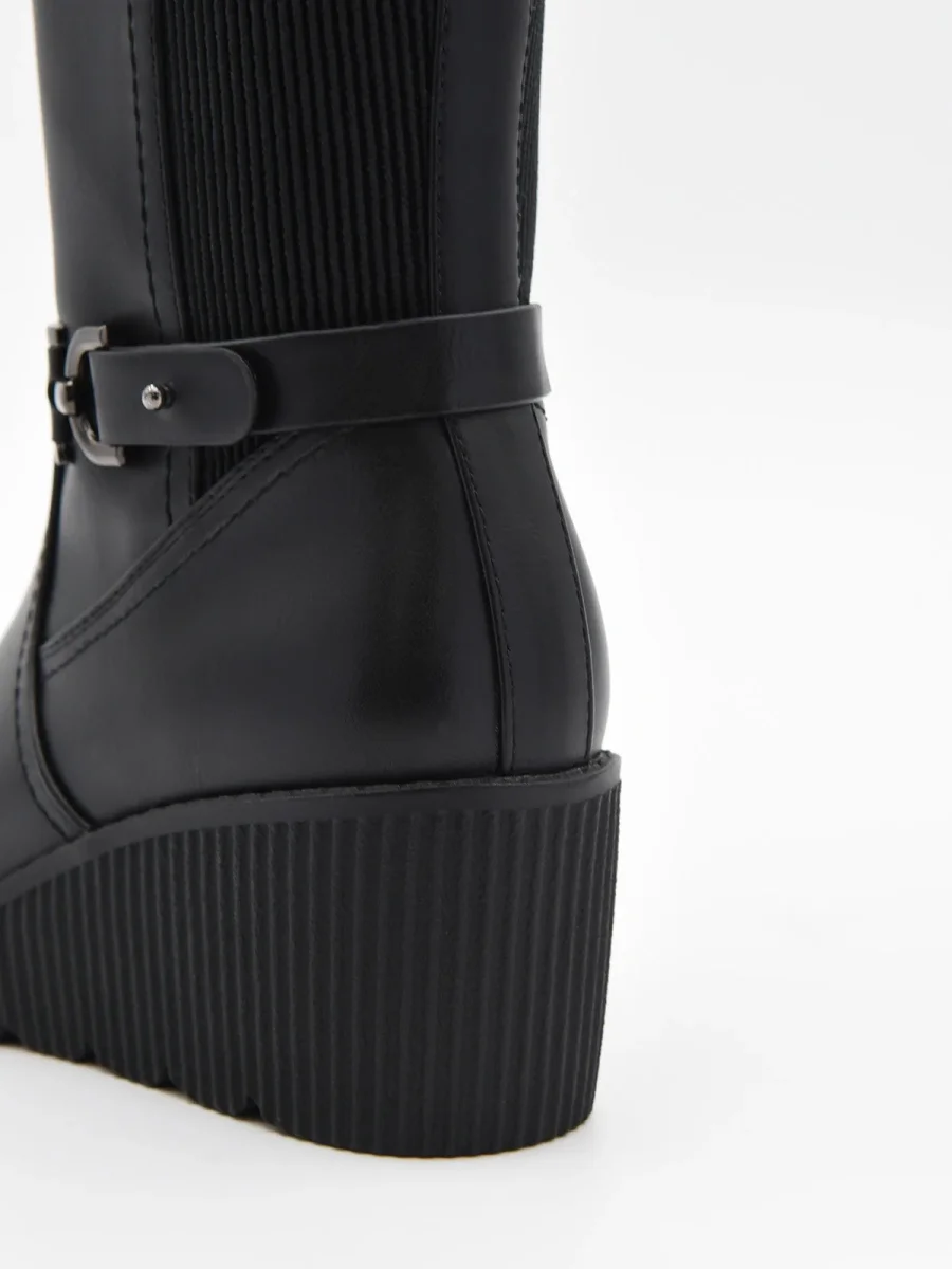 BOTA ALTA NEGRA CON HEBILLA DE NYREX - Imagen 5