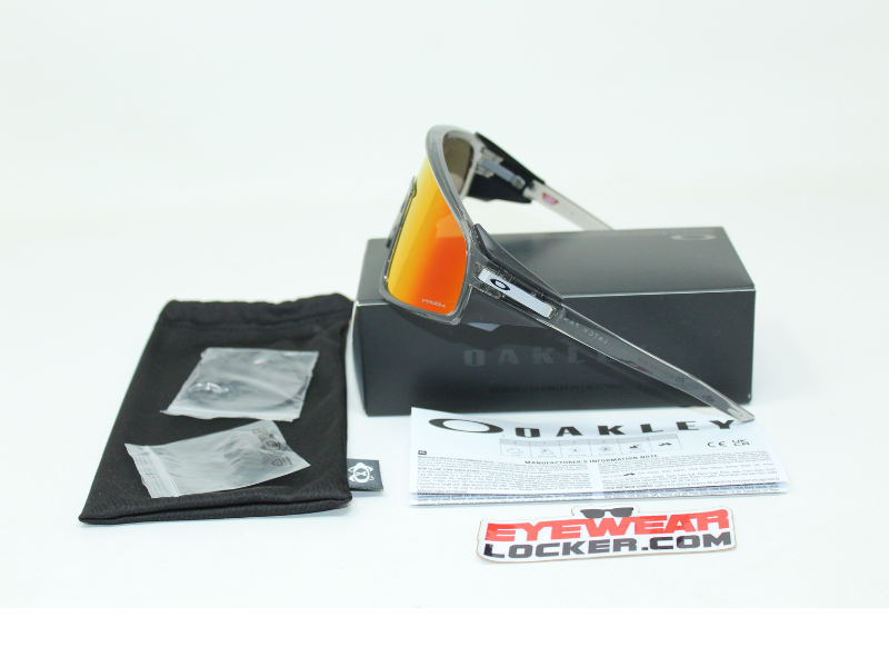 Oakley Latch Panel Grey Ink Prizm Ruby - Imagen 8