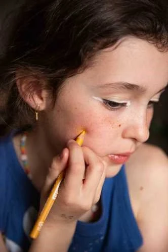 Lápiz fino maquillaje Marrón - Imagen 4