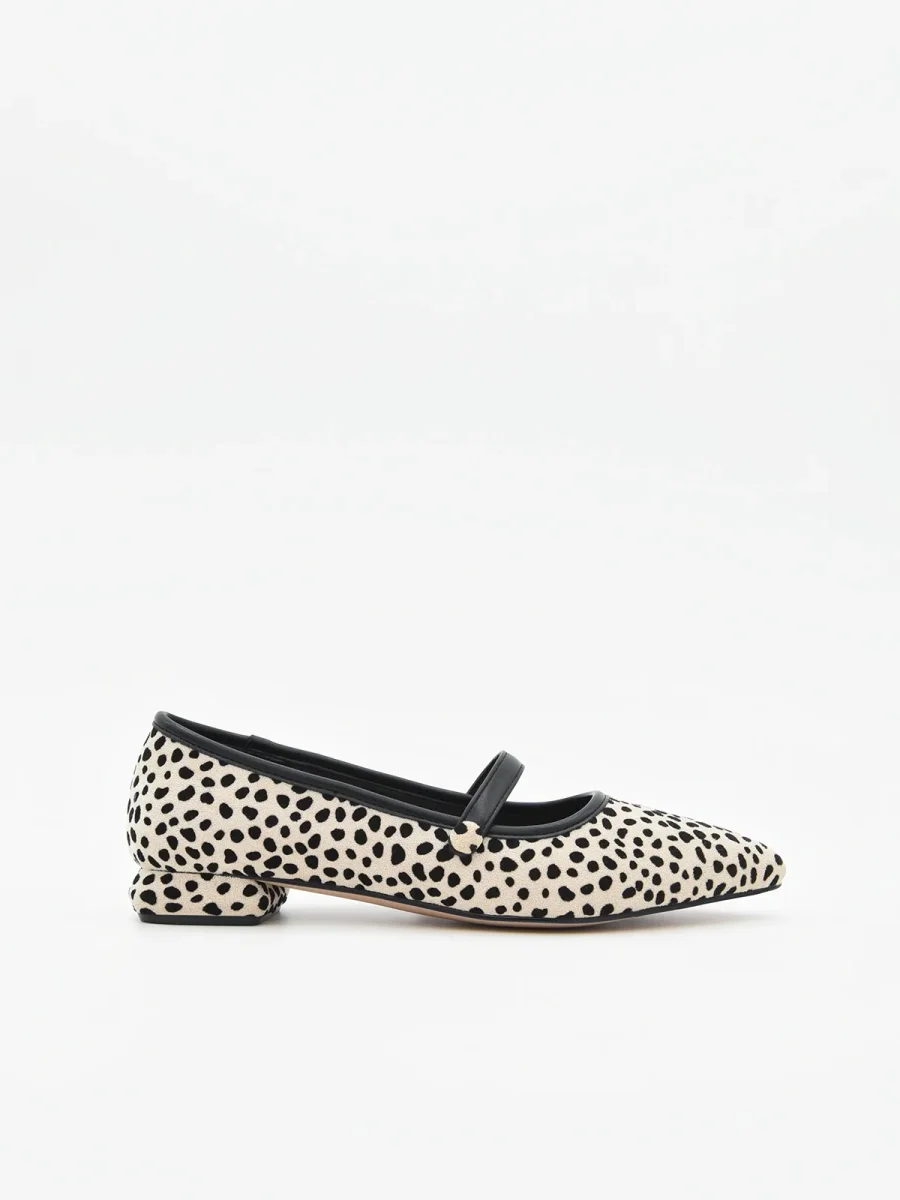 Bailarinas Beige Estampadas con Tira Negra