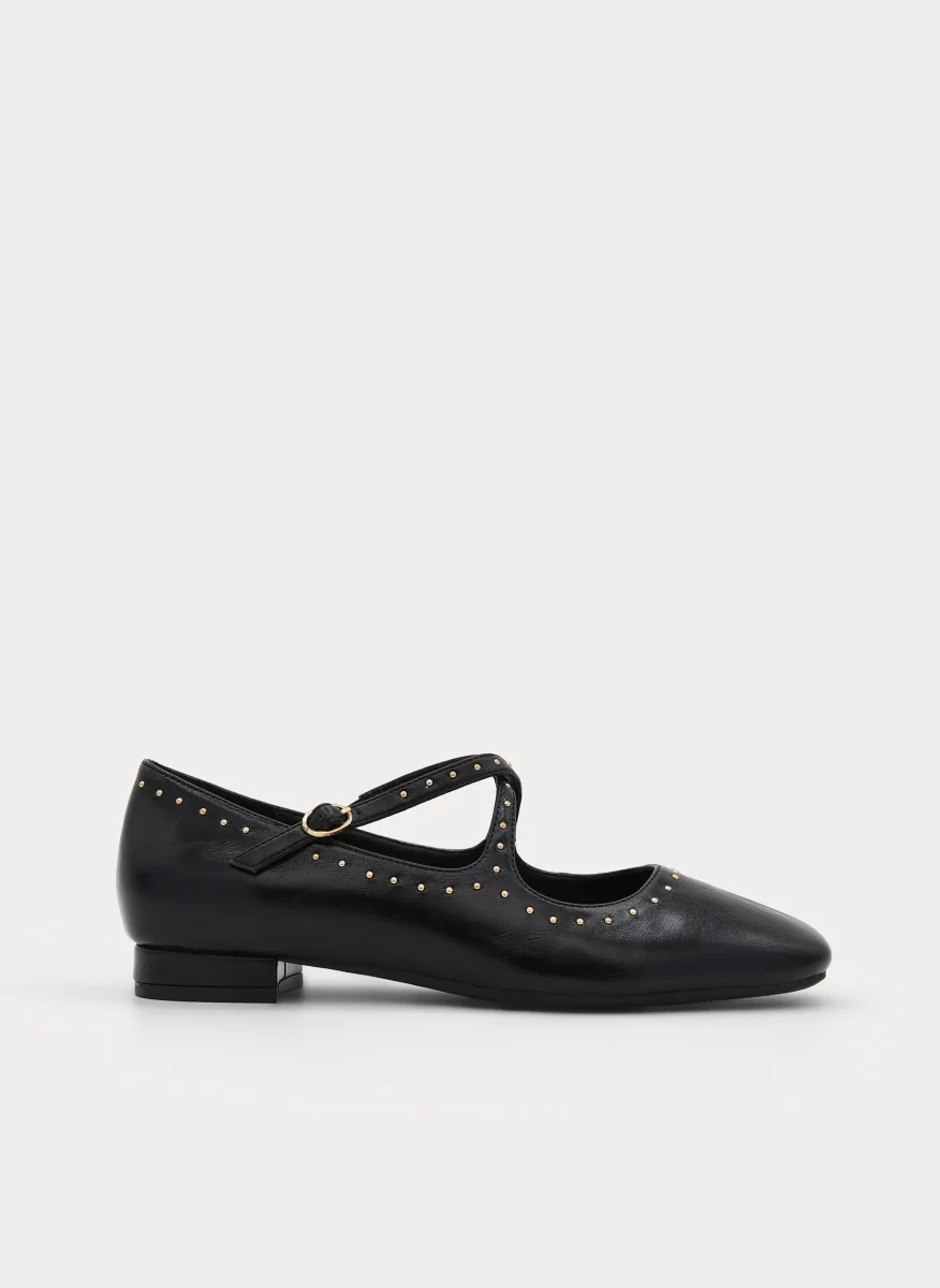 BAILARINA NEGRA CON TACHAS Y TIRAS CRUZADAS
