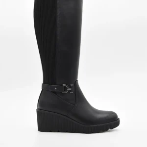 BOTA ALTA NEGRA CON HEBILLA DE NYREX
