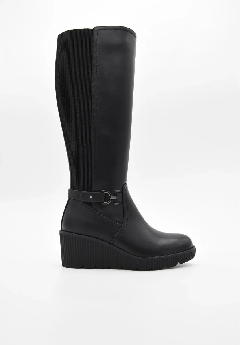 BOTA ALTA NEGRA CON HEBILLA DE NYREX - Imagen 2