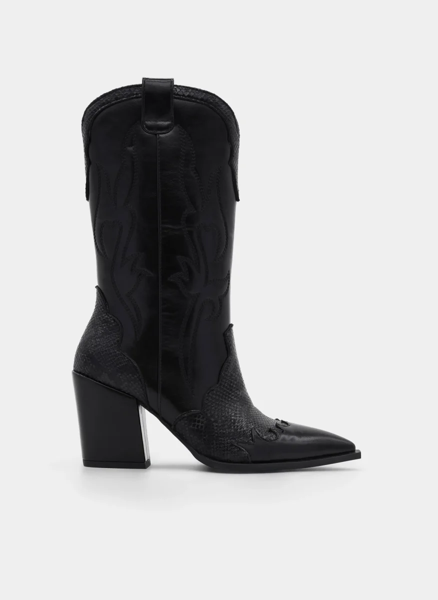 BOTA COWBOY NEGRA EFECTO SERPIENTE TACÓN ALTO