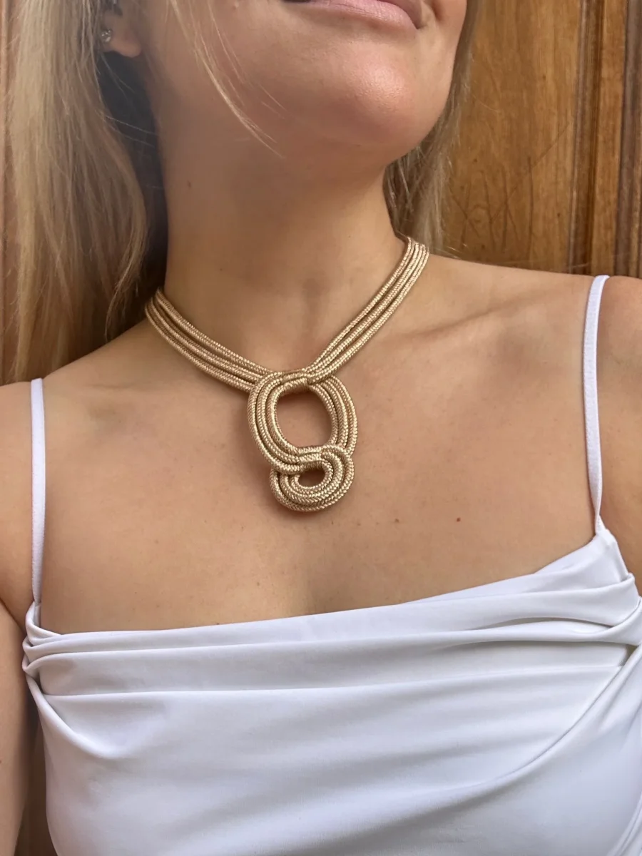 Collar Khadija nudo