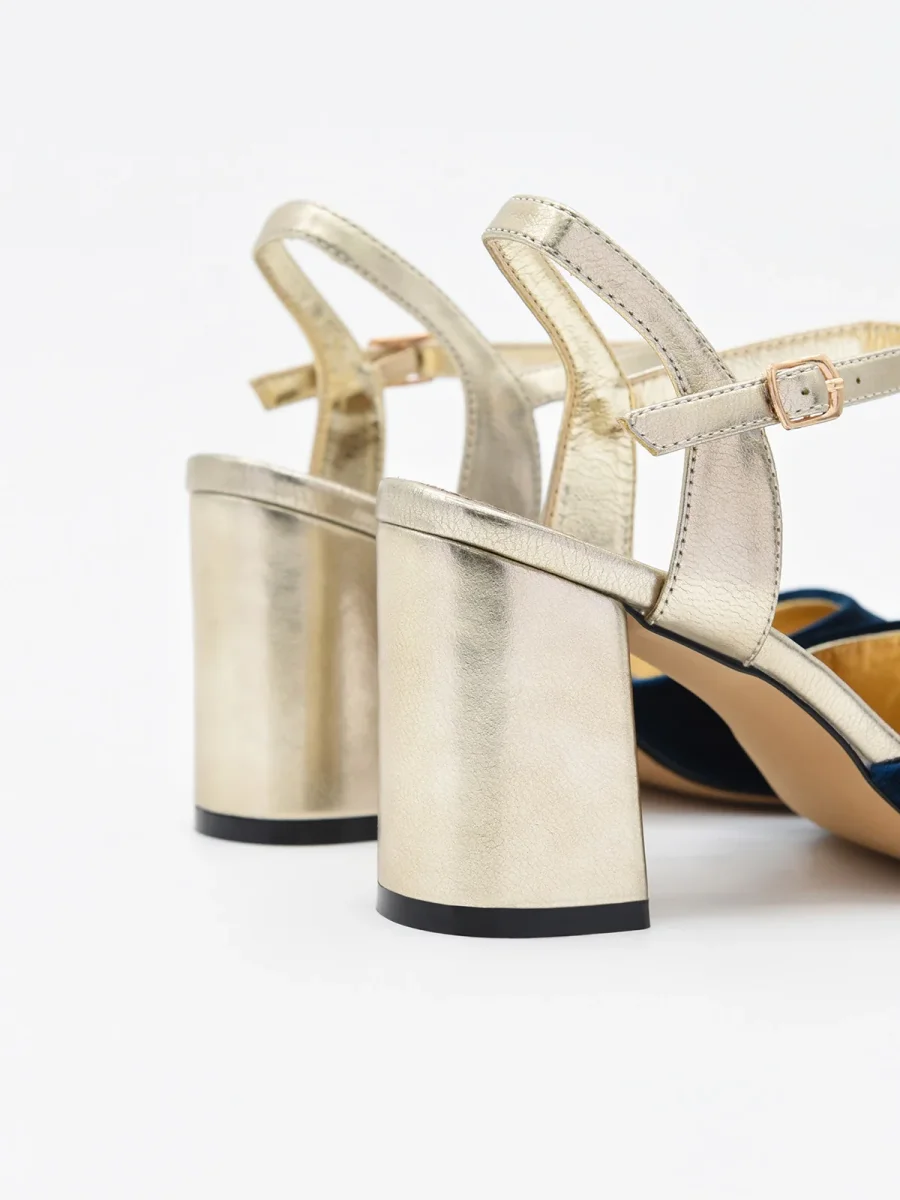Zapato de Terciopelo Marino y tacón dorado - Imagen 6