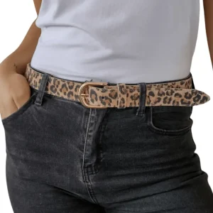 Cinturón animal print, fondo taupe