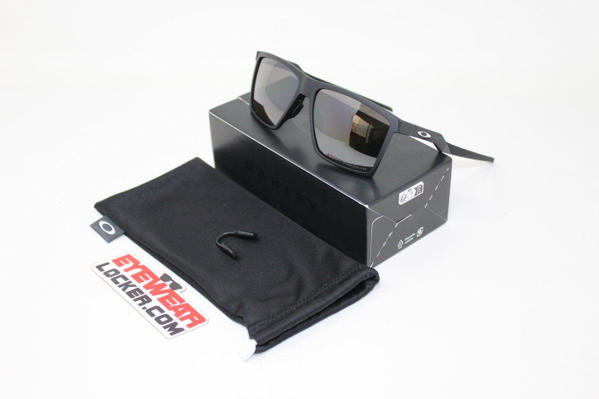 Gafas Oakley Futurity Sun Satin Black Prizm Black Polarizadas - Imagen 9