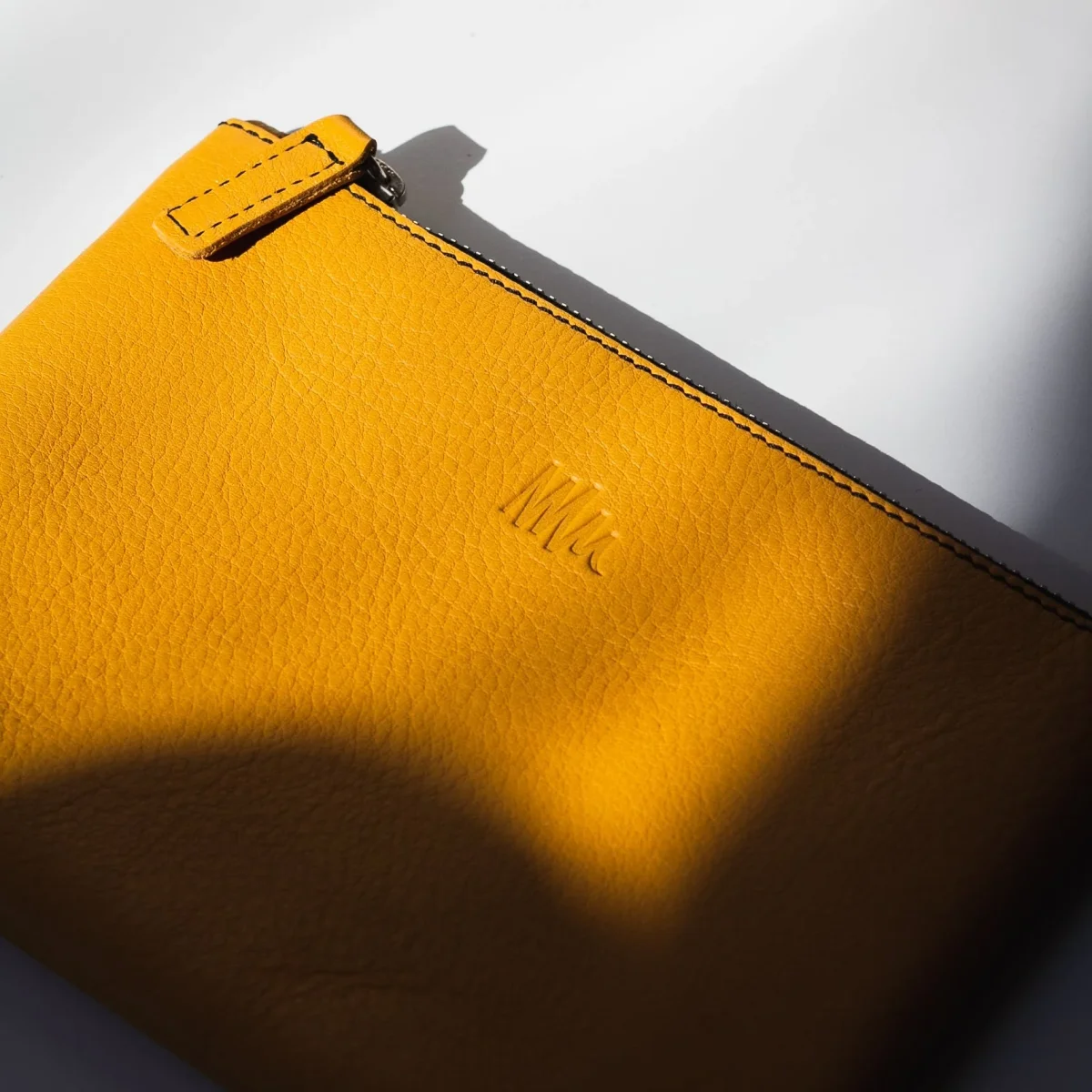Cartera de cuero amarilla - Imagen 3
