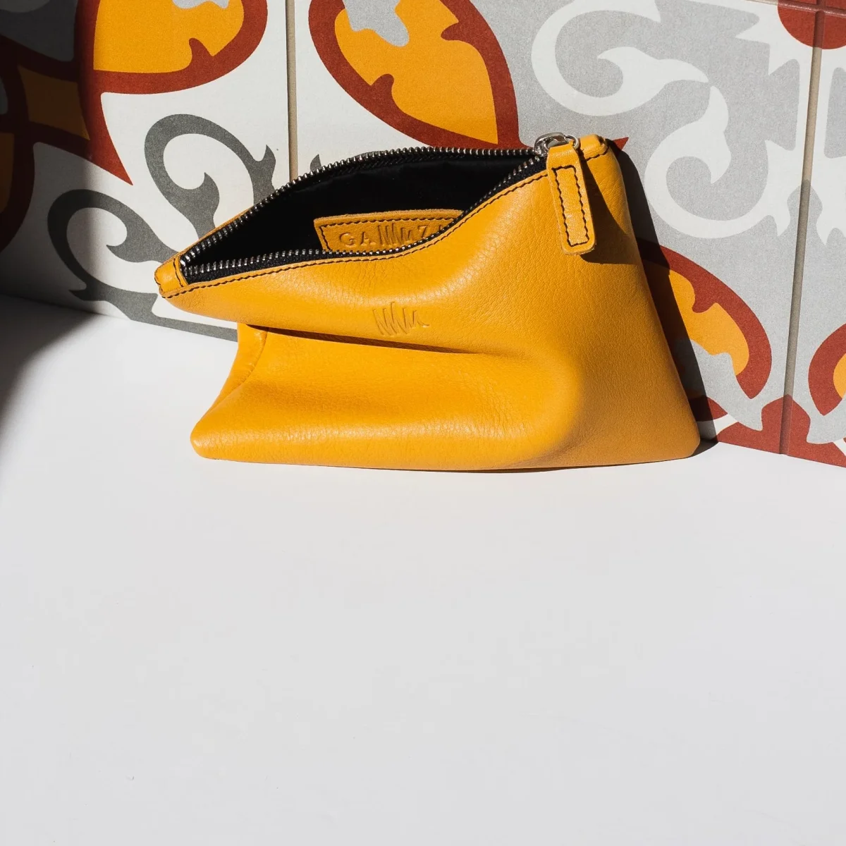 Cartera de cuero amarilla - Imagen 6