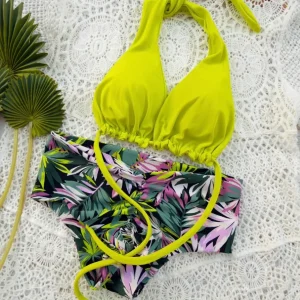 Conjunto bahía tanga fitness pistacho y flores